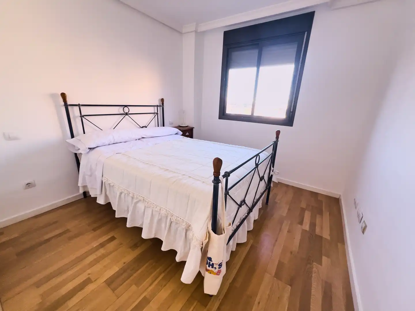 Dormitori de Àtic en venda en Madrid amb Aire condicionat, Calefacció i Jardí privat