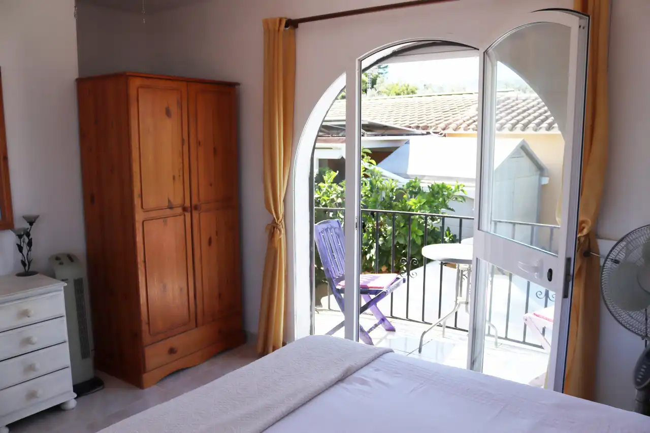 Bedroom of Houses for sale in Orba  with Swimming Pool