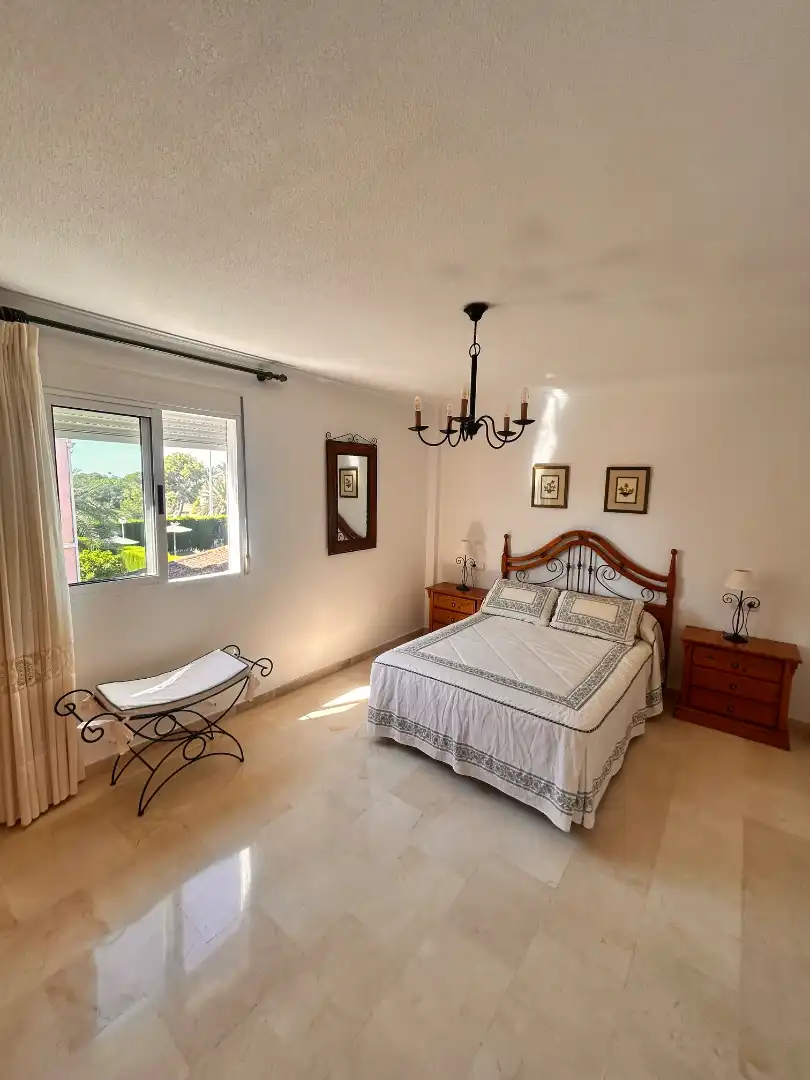Habitación de Casa o chalet en venta en Elche / Elx con Aire acondicionado, Jardín privado y Terraza