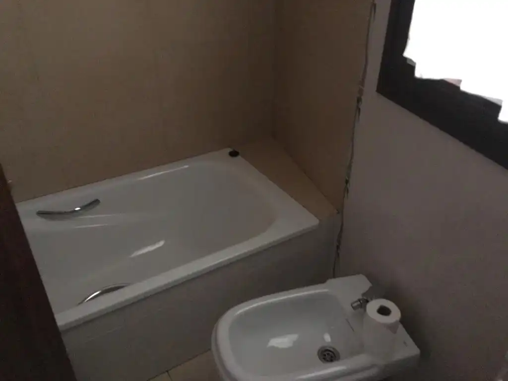 Bathroom of Detached homes for rent in Girona  with Air Conditioner, Heating and Private garden
