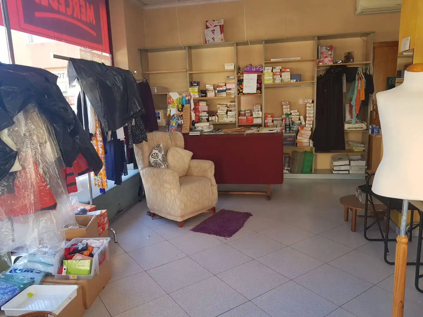 Local de alquiler en Murcia con Aire acondicionado