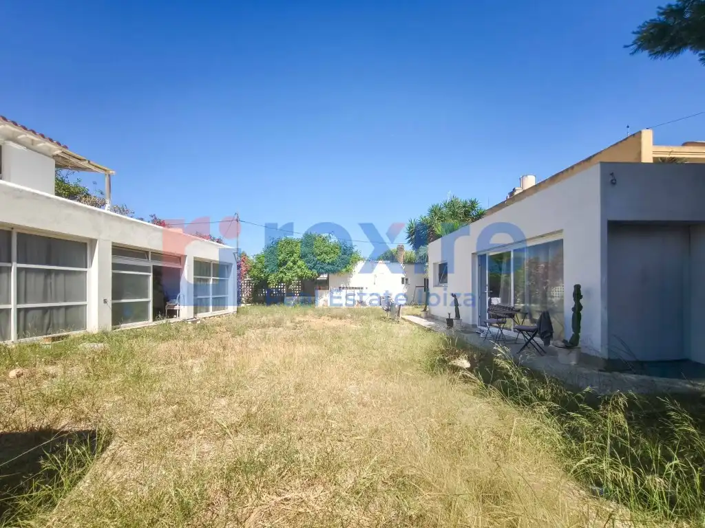Casa o xalet en venda en Sant Josep de sa Talaia amb Aire condicionat, Jardí privat i Terrassa