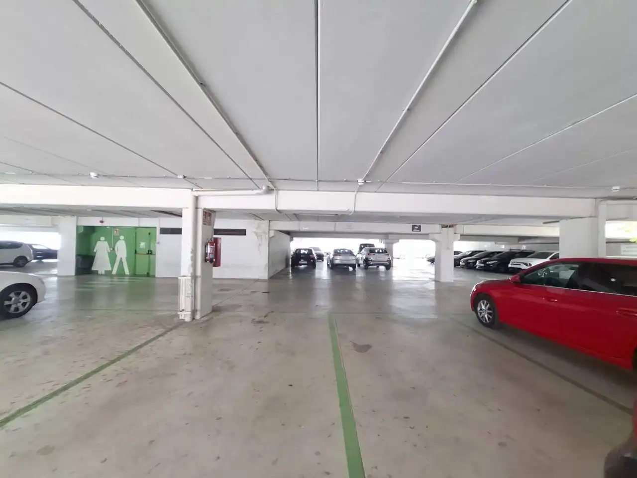 Parking de Oficina de alquiler en Coslada con Aire acondicionado, Calefacción y Alarma