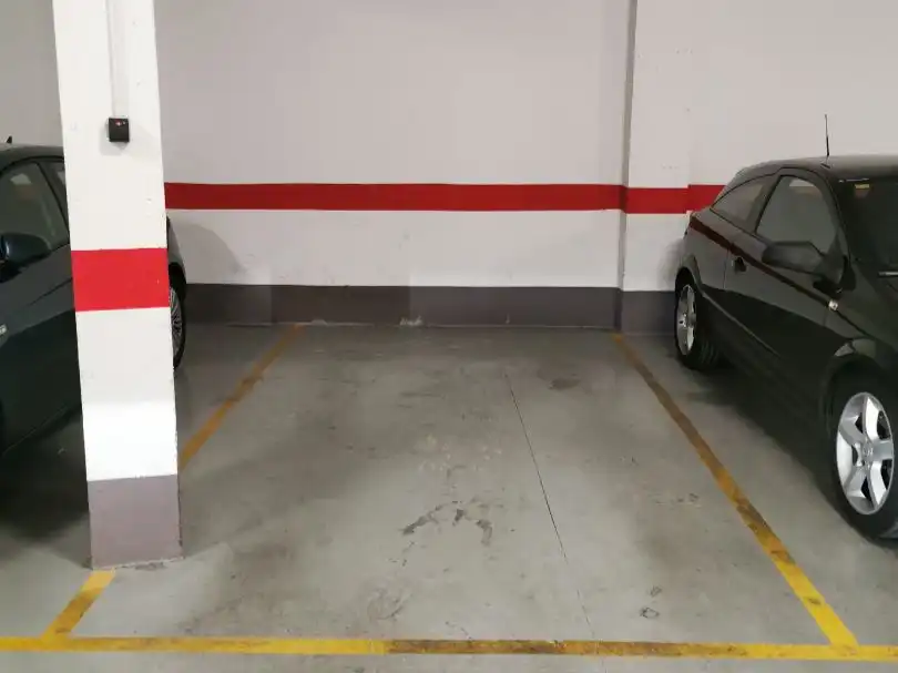 Parking of Flat for rent in Valencia  with Air Conditioner, Heating and Storage room