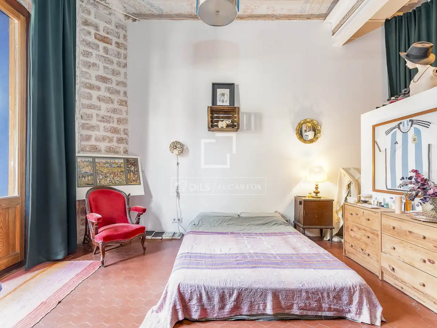 Habitación de Piso en venta en Barcelona con Aire acondicionado, Terraza y Balcón