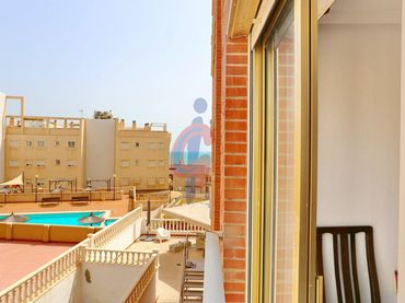 Piso con ascensor en venta en Avenida Cervantes 69