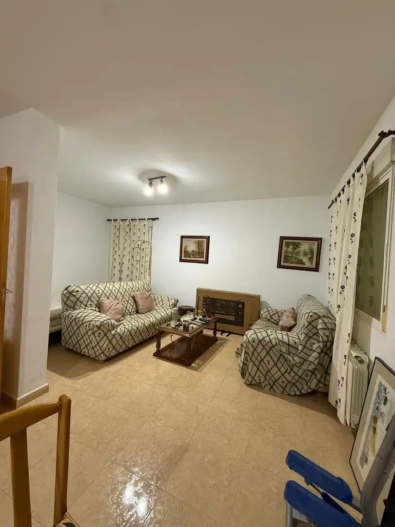 Sala de estar de Casa o chalet en venta en El Casar de Escalona con Calefacción y Trastero