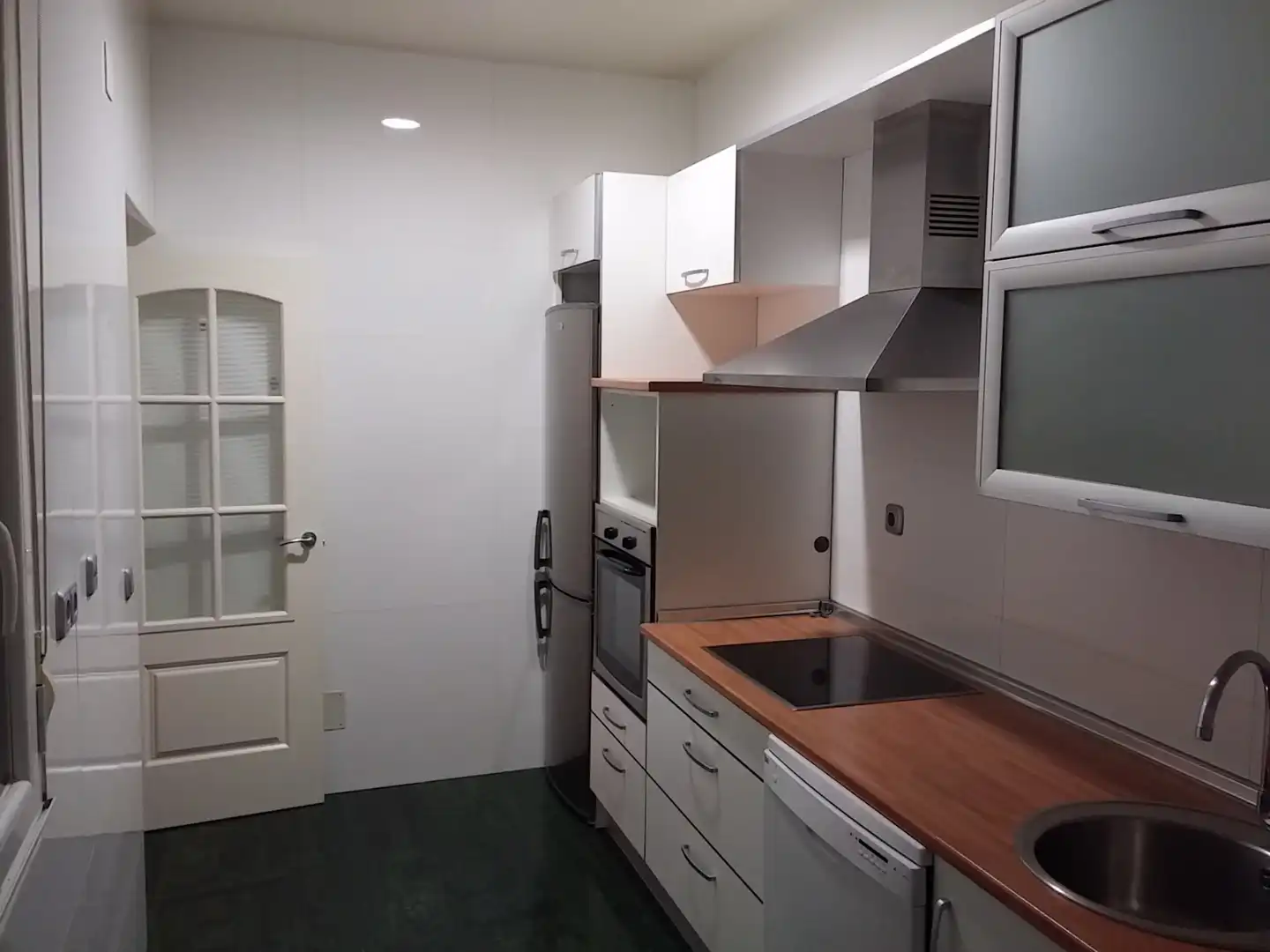 Kitchen of Flat for rent in León Capital   with Heating, Furnished and Oven