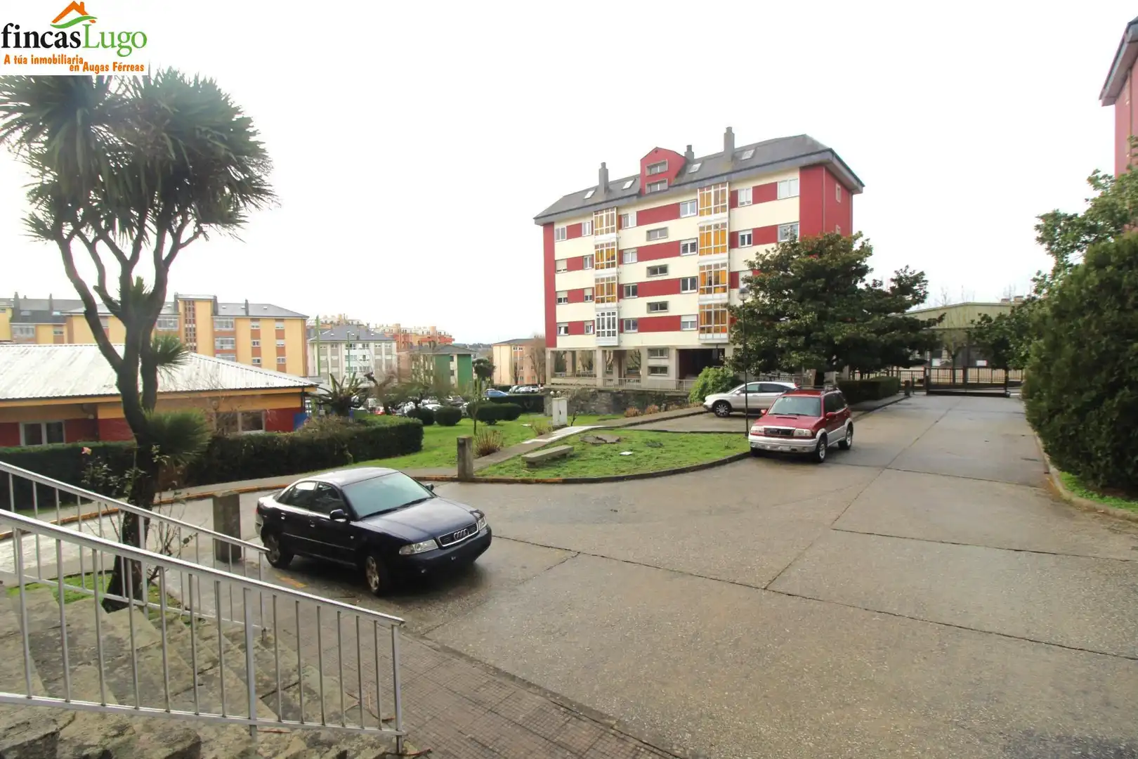 Vista exterior de Pis en venda en Lugo amb Calefacció, Parquet i Traster