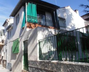 Exterior view of Single-family semi-detached for sale in  Granada Capital