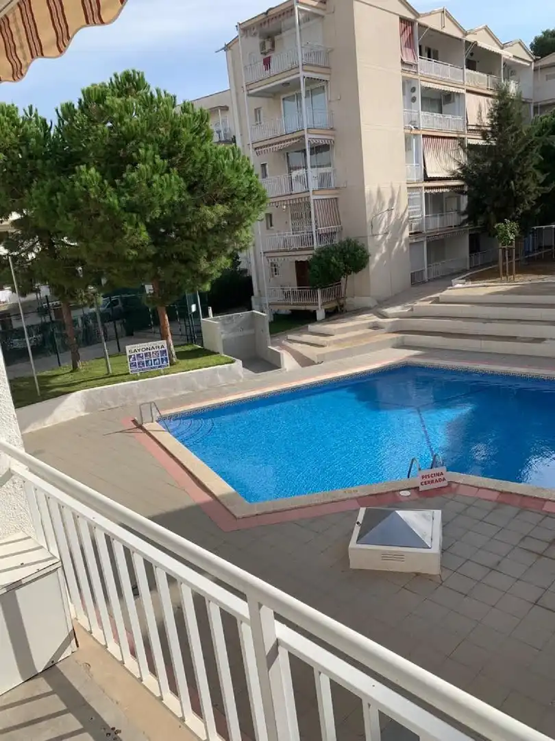 Piscina de Apartamento de alquiler en Salou con Calefacción, Terraza y Piscina