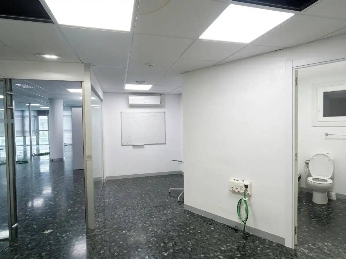 Office space with lift for sale in Carrer Carrer Sicília, imagen 15