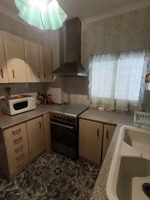 Cuina de Casa o xalet en venda en Tobarra amb Aire condicionat, Terrassa i Moblat