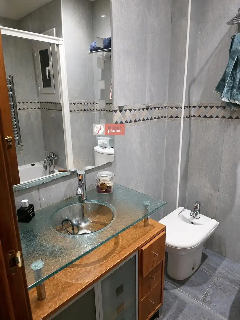 Flat with terrace for sale in Instituts - Universitat, imagen 12
