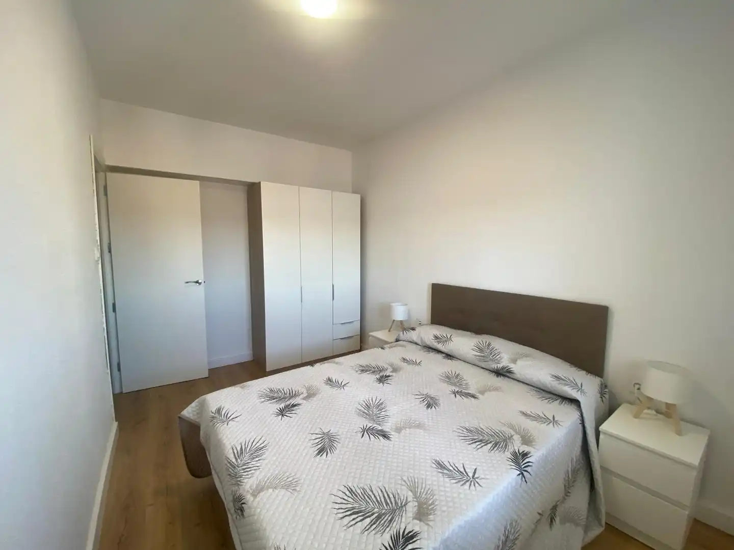 Wohnung zur Miete in Calle Pedro María Plano, Centro