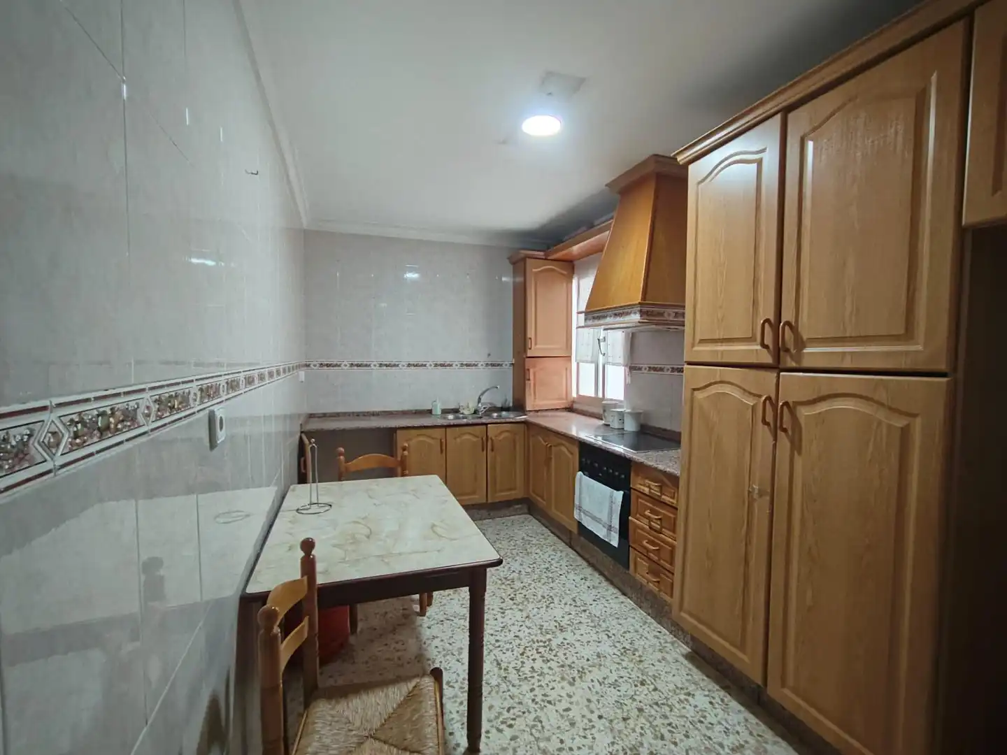 Küche von Wohnung zum Verkauf in Chiclana de la Frontera mit Balkon