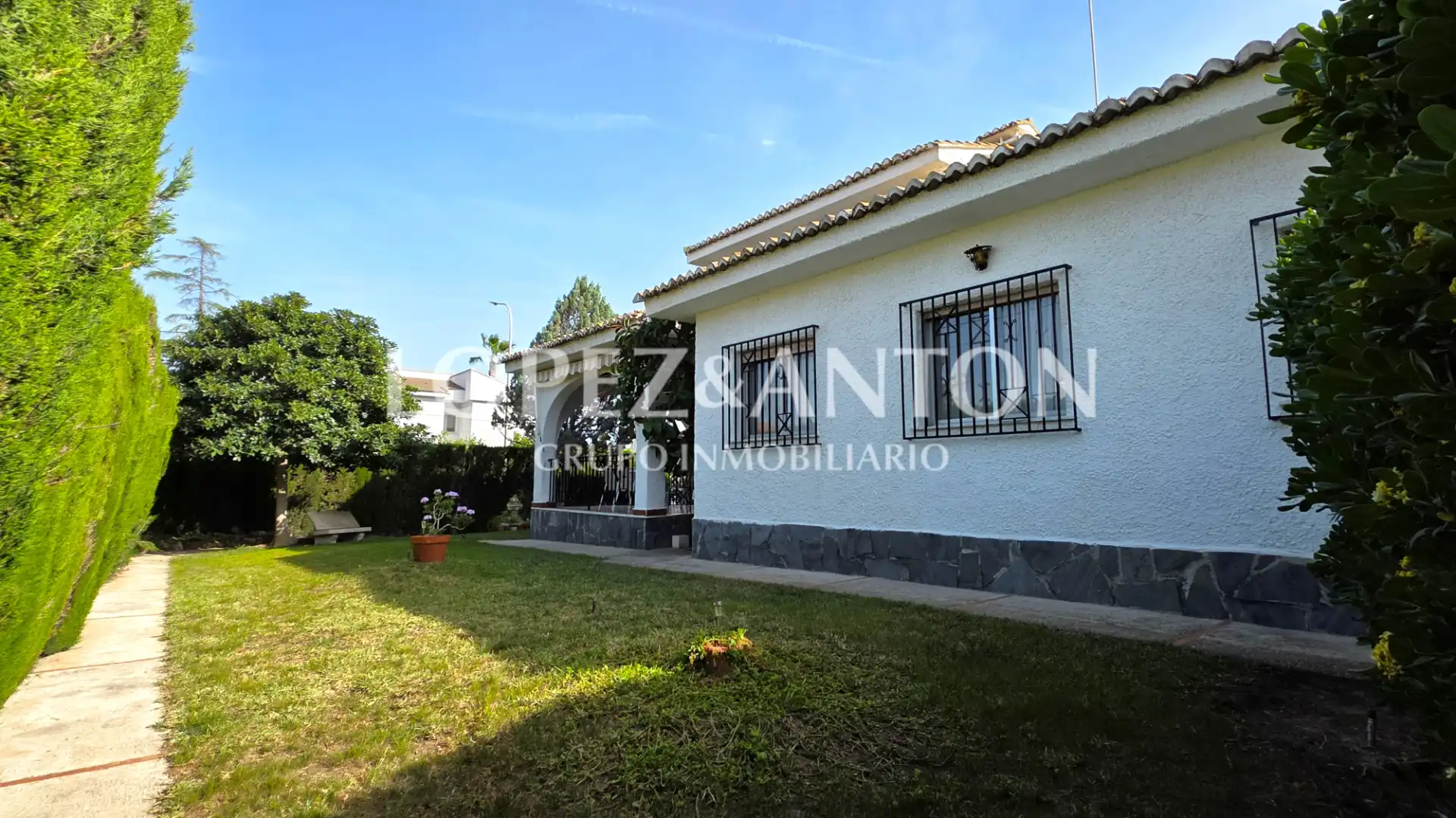 Garden of Houses for sale in L'Eliana  with Air Conditioner, Private garden and Terrace