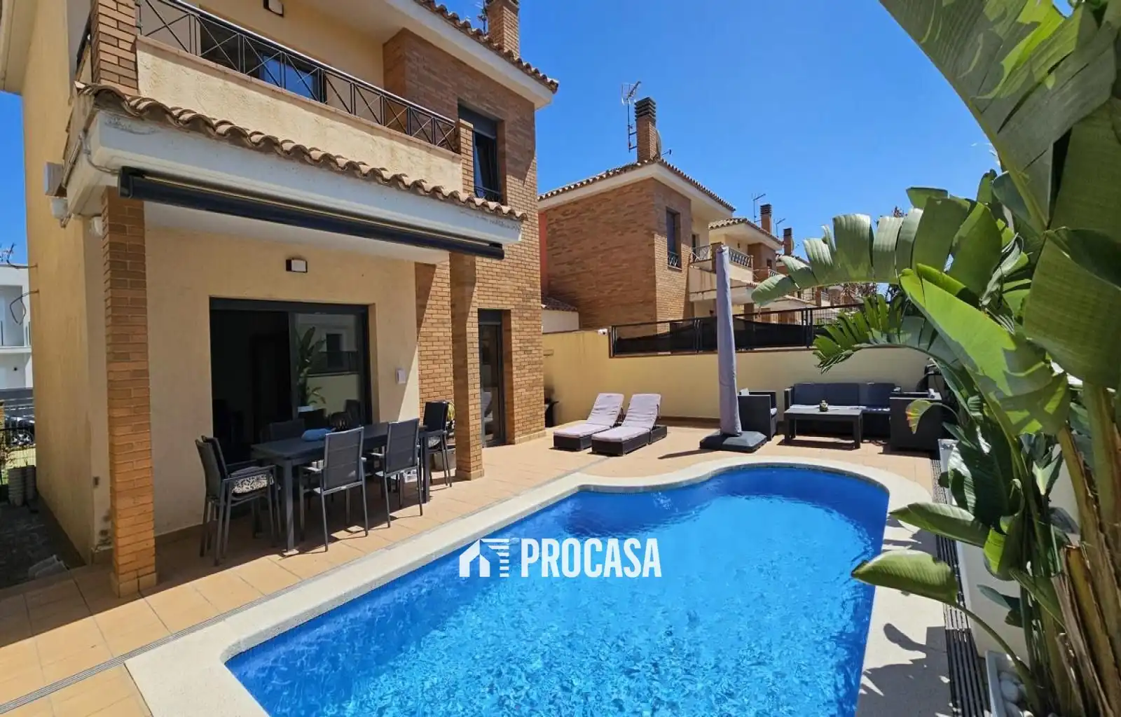 Villa con piscina in vendita a Sector Mestral