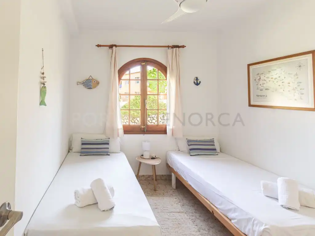 Dormitori de Apartament en venda en Alaior amb Aire condicionat, Terrassa i Piscina