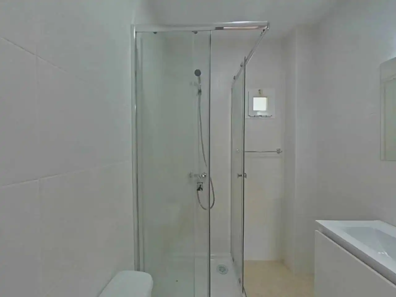 Bathroom of Flat for sale in Fuenlabrada