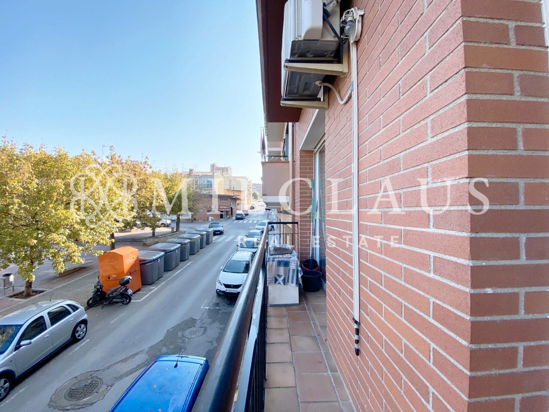 Exterior view of Flat for sale in Rubí  with Air Conditioner, Heating and Oven