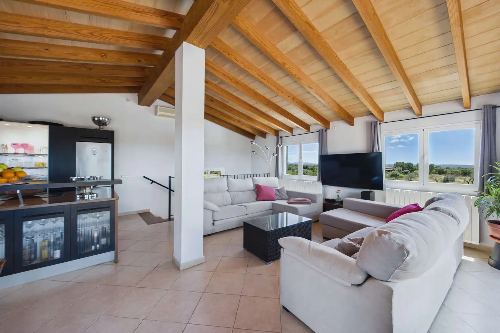 Sala d'estar de Finca rústica en venda en Campos amb Aire condicionat, Calefacció i Terrassa