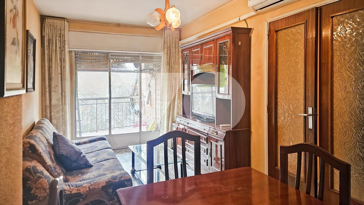 Habitación de Piso en venta en  Madrid Capital con Aire acondicionado, Calefacción y Terraza