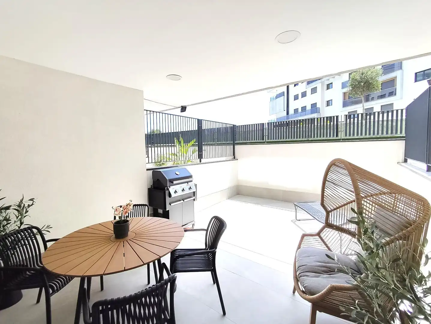 Terrace of Ground floor for rent in Orihuela  with Air Conditioner, Heating and Private garden