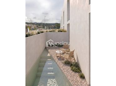 Xalet amb piscina en venda a Calle LLUISA XIFRÉ I MORROS