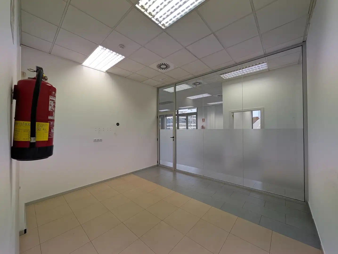 Oficina de lloguer en Sant Just Desvern amb Aire condicionat i Calefacció