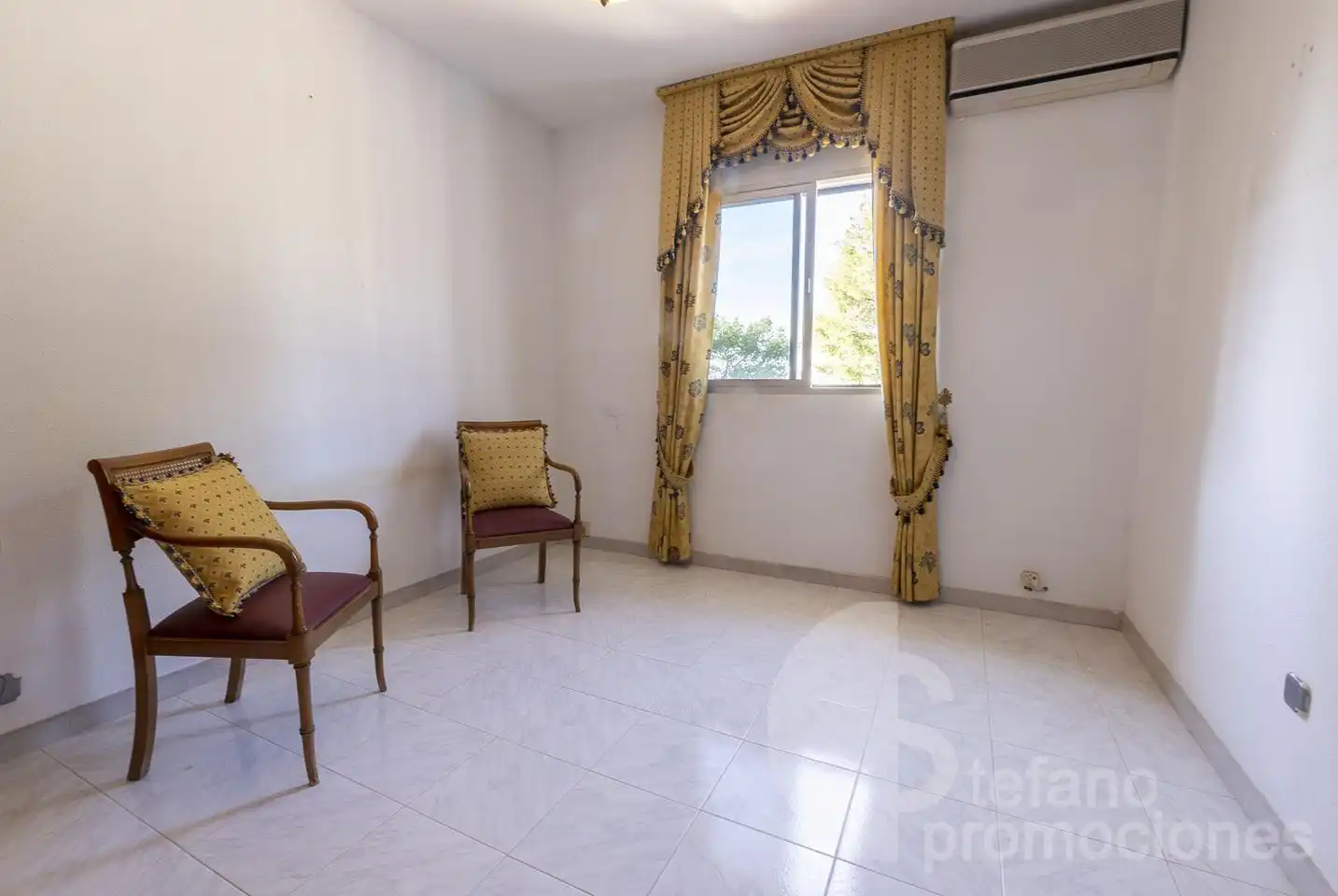 Bedroom of Houses for sale in Málaga  with Air Conditioner, Private garden and Terrace