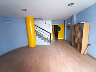 Mixt residencial de lloguer a Centro