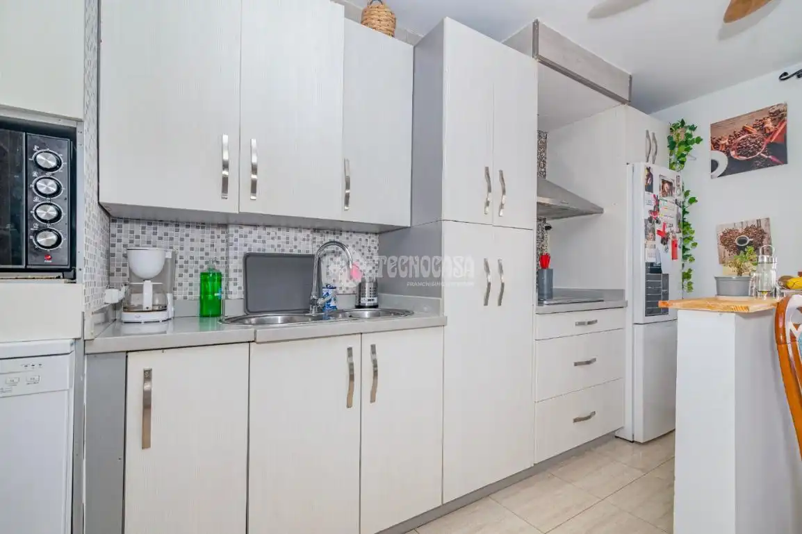 Kitchen of Flat for sale in Alhendín  with Air Conditioner and Furnished