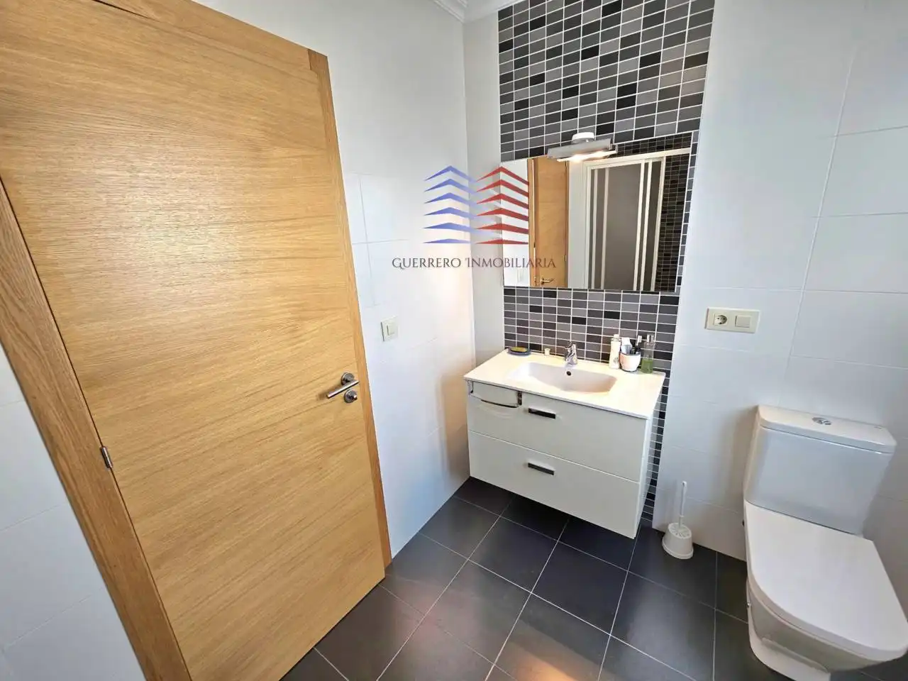 Baño de Apartamento de alquiler en Maceda con Calefacción, Parquet y Trastero