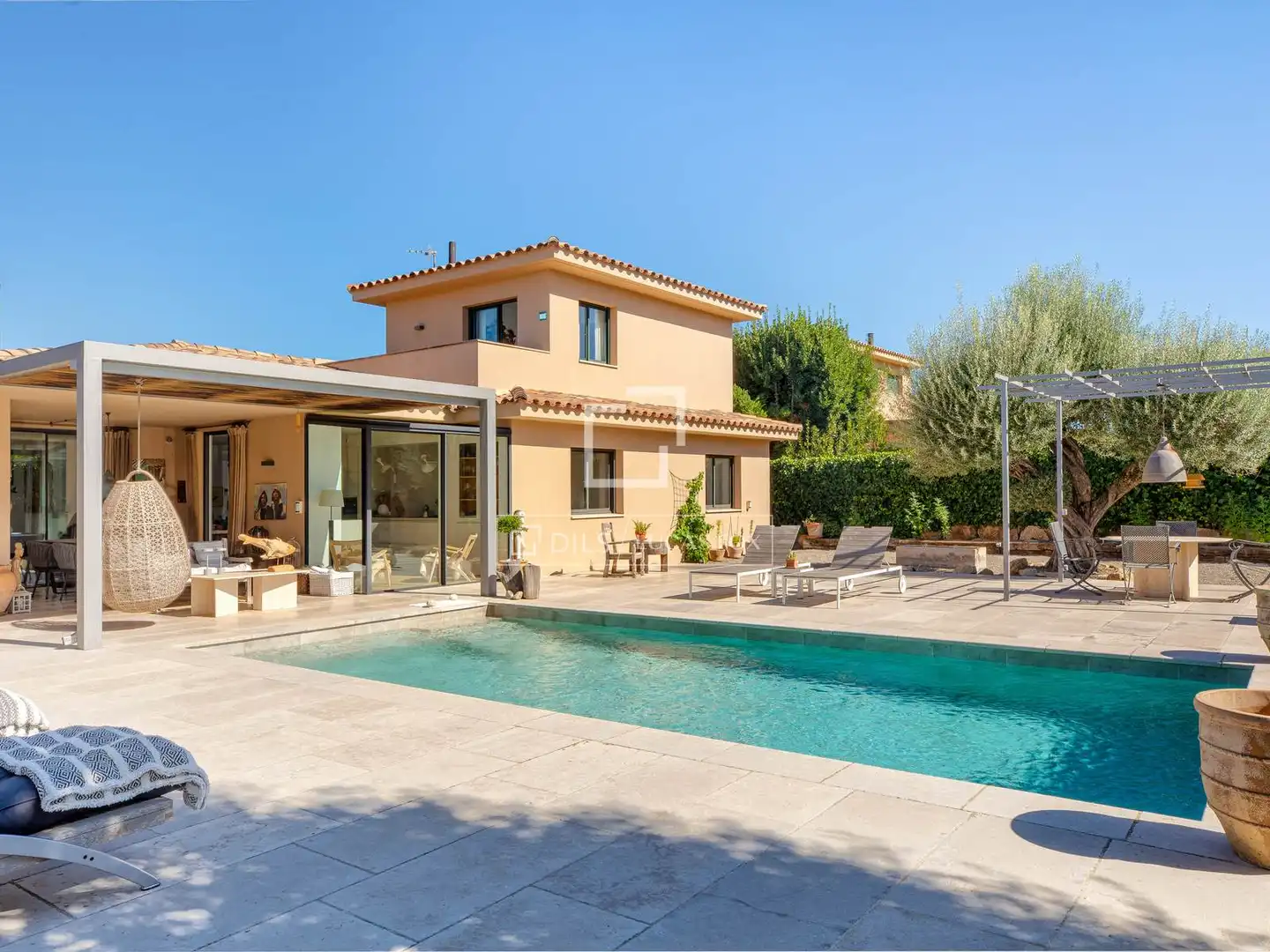 Detached house with pool for sale in Els Masos de Pals
