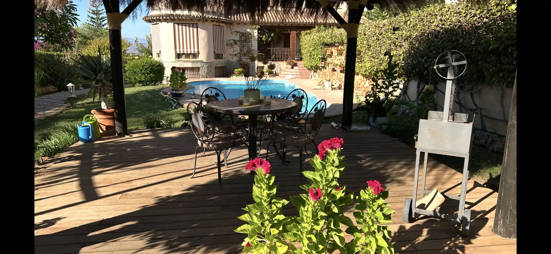 Chalet con terraza en venta en Calle Río Castor