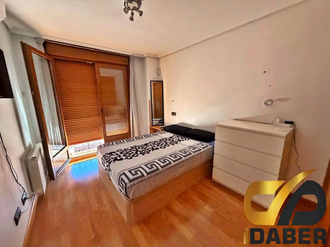 Habitación de Planta baja en venta en Yeles con Aire acondicionado y Calefacción