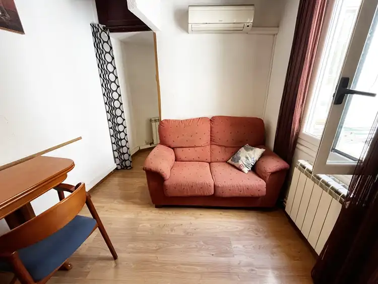 Living room of Flat for sale in Madrid  with Air Conditioner, Heating and Parquet flooring