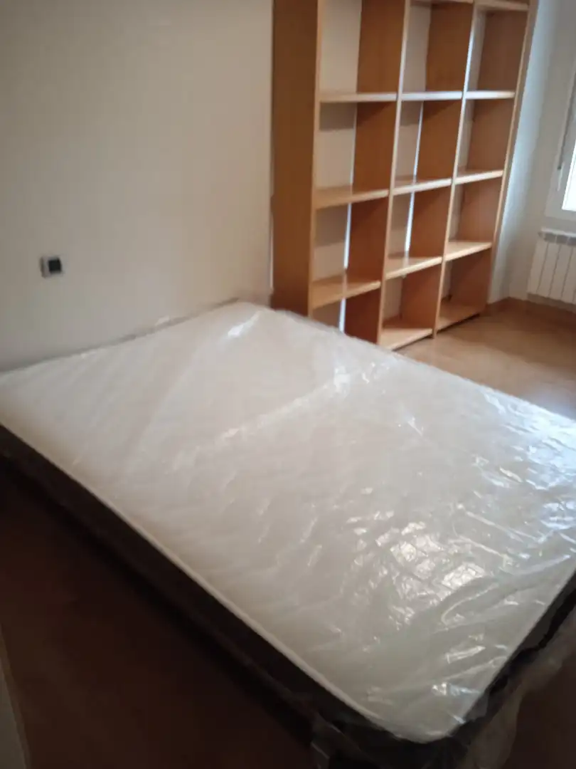 Bedroom of Flat for rent in  Logroño  with Furnished, Oven and Washing machine