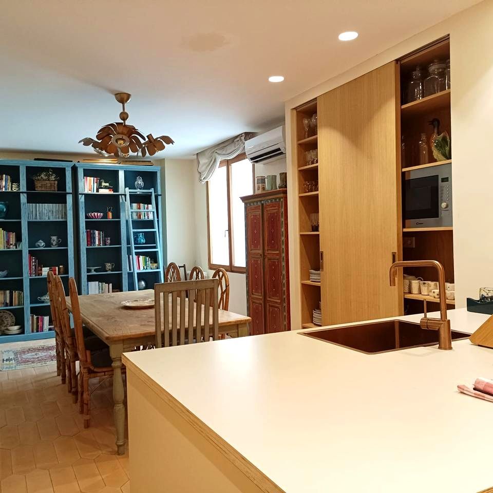 Dining room of Planta baja to rent in  Madrid Capital  with Air Conditioner, Heating and Parquet flooring