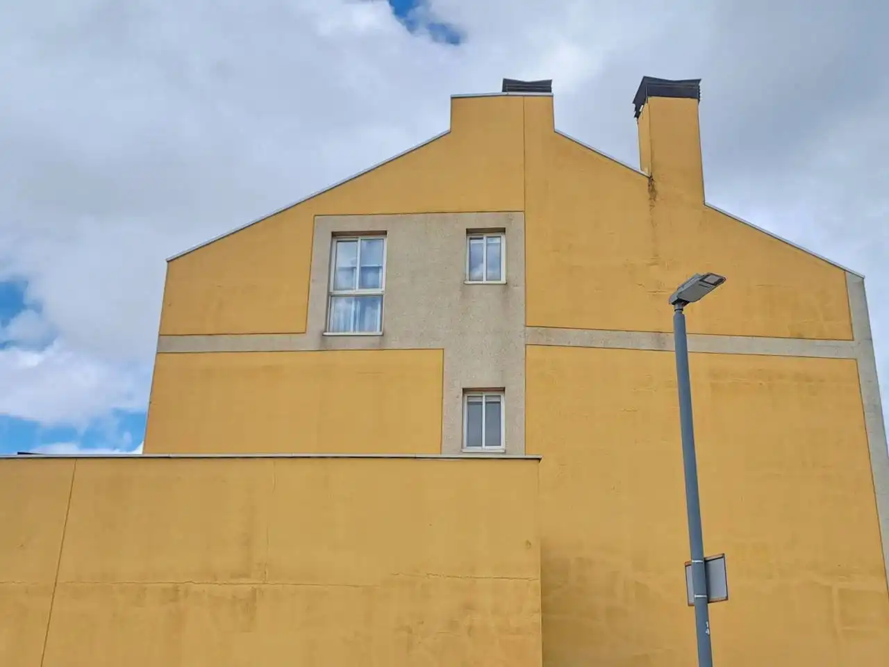 Vista exterior de Casa o xalet en venda en Burgos amb Calefacció, Jardí privat i Parquet