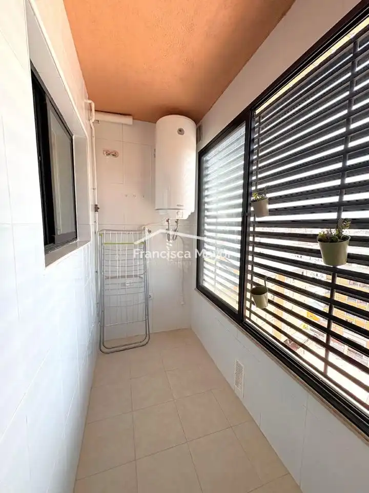 Baño de Piso en venta en Valencia con Aire acondicionado, Amueblado y Piscina comunitaria