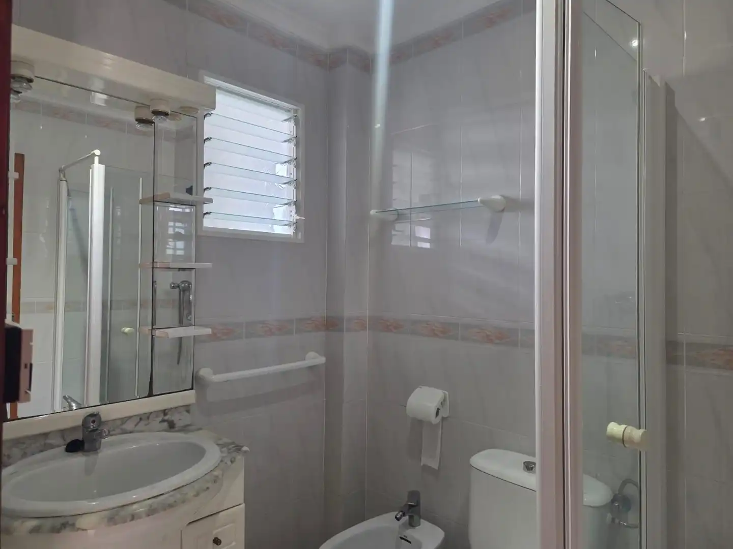 Bathroom of Houses for rent in Sueca  with Air Conditioner, Terrace and Furnished