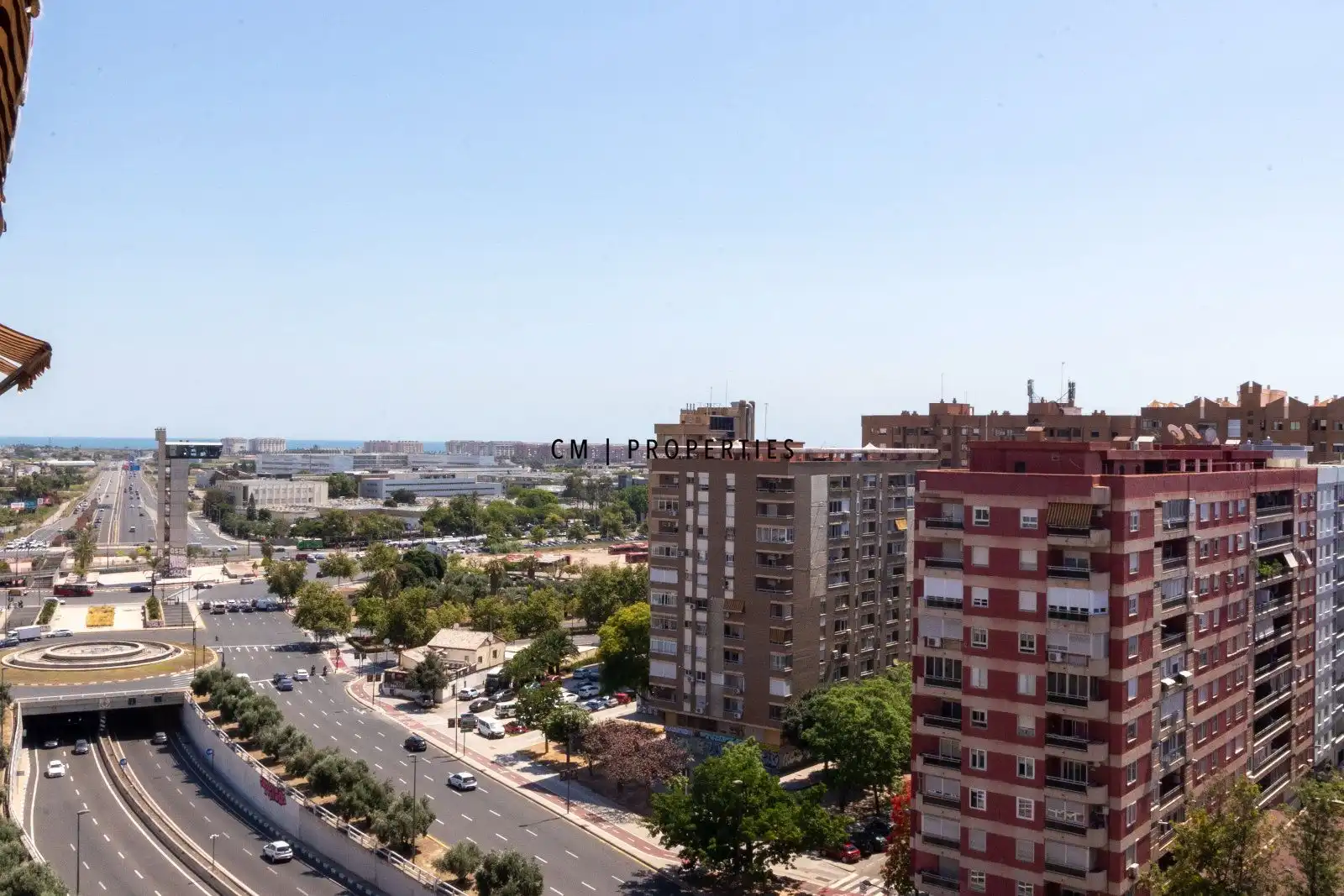 Exterior view of Flat for rent in Valencia  with Air Conditioner, Heating and Terrace