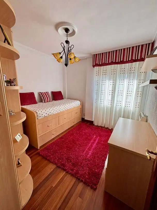 Bedroom of Flat for sale in Bilbao   with Heating and Furnished