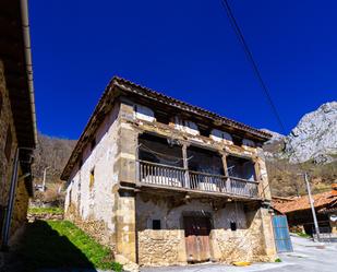 Vista exterior de Casa o xalet en venda en Vega de Liébana amb Terrassa