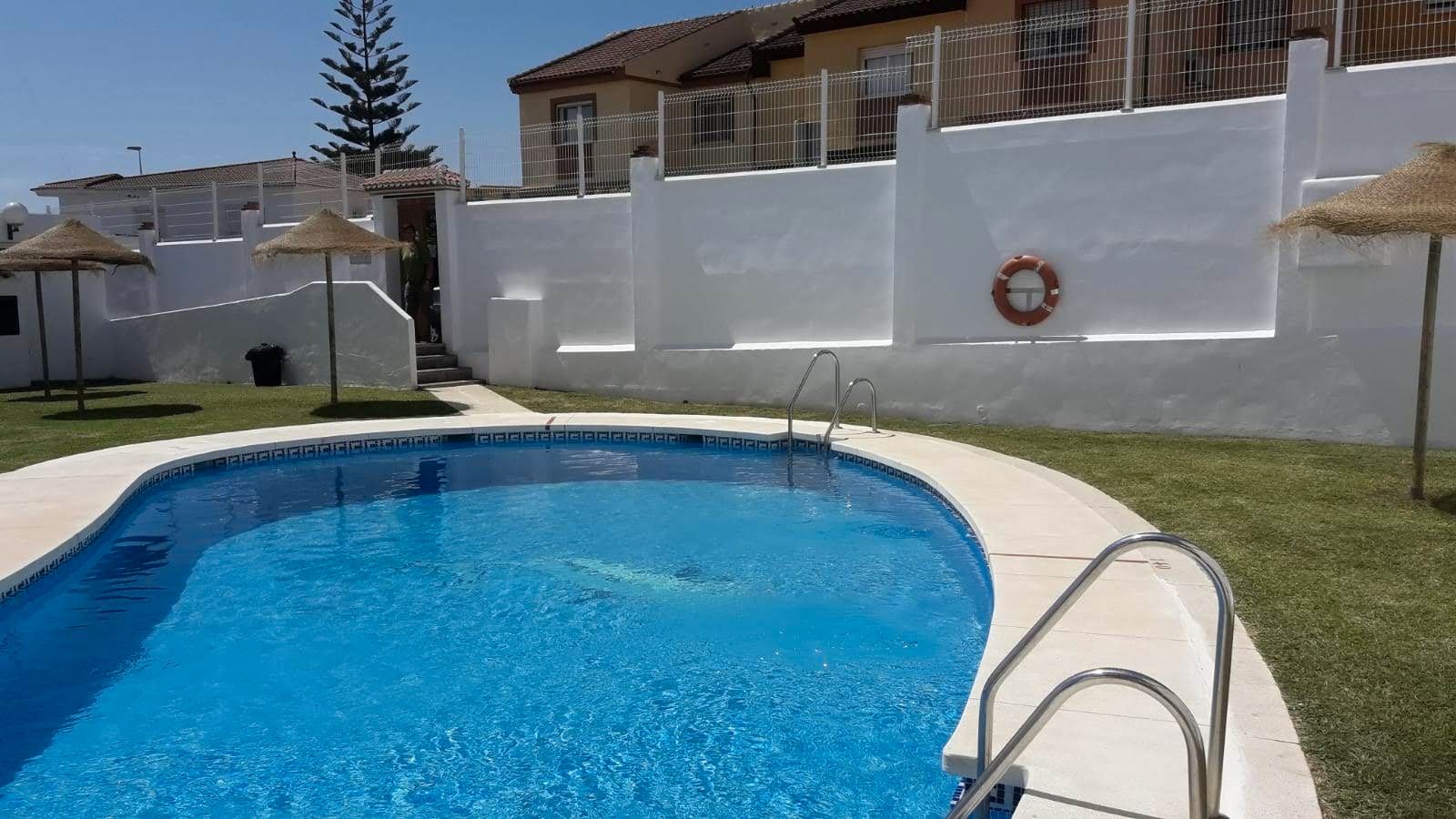 Piscina de Casa adosada en venda en Málaga Capital amb Terrassa i Piscina comunitària