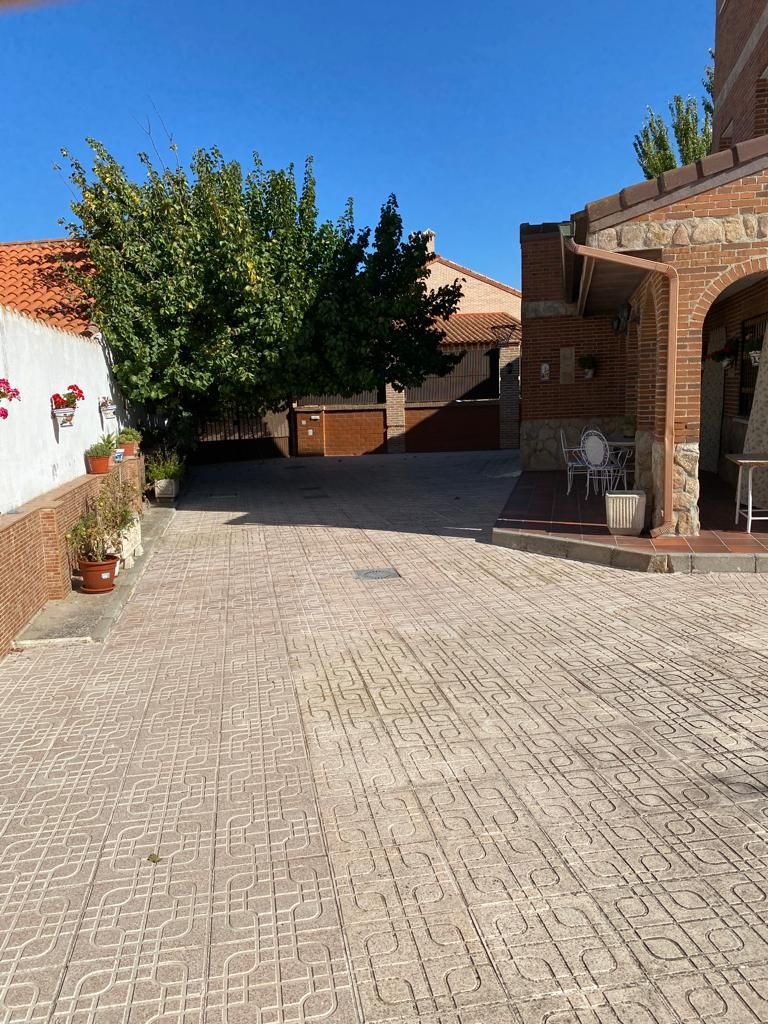Parking of House or chalet for sale in Ciruelos  with Air Conditioner, Heating and Terrace