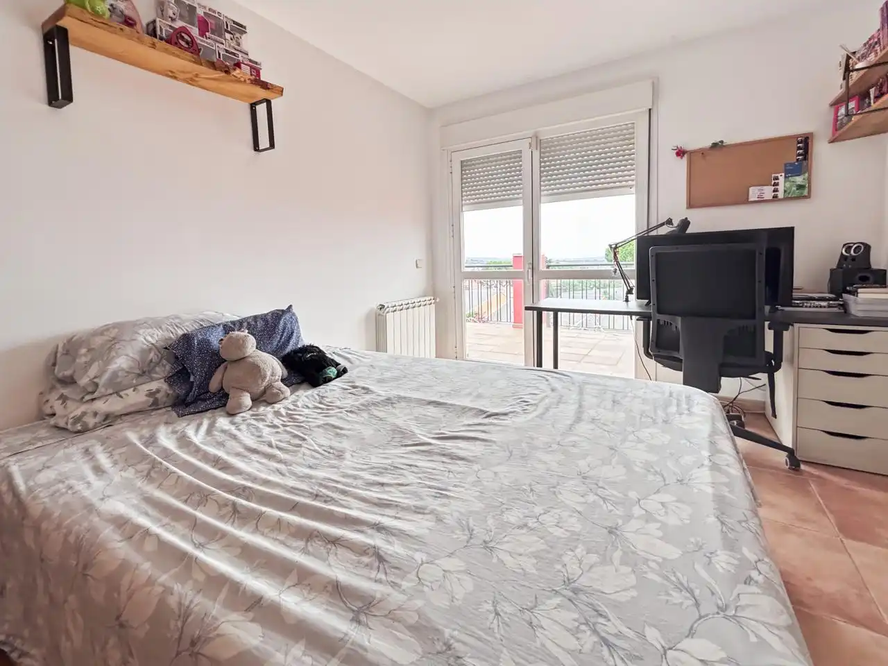Dormitori de Casa o xalet en venda en Collado Mediano amb Aire condicionat, Terrassa i Piscina comunitària