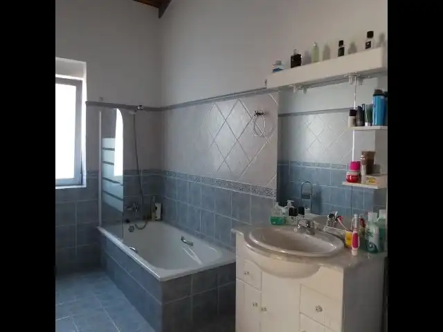 Badezimmer von Haus oder Chalet zum Verkauf in Alhaurín de la Torre mit Klimaanlage, Privatgarten und Terrasse